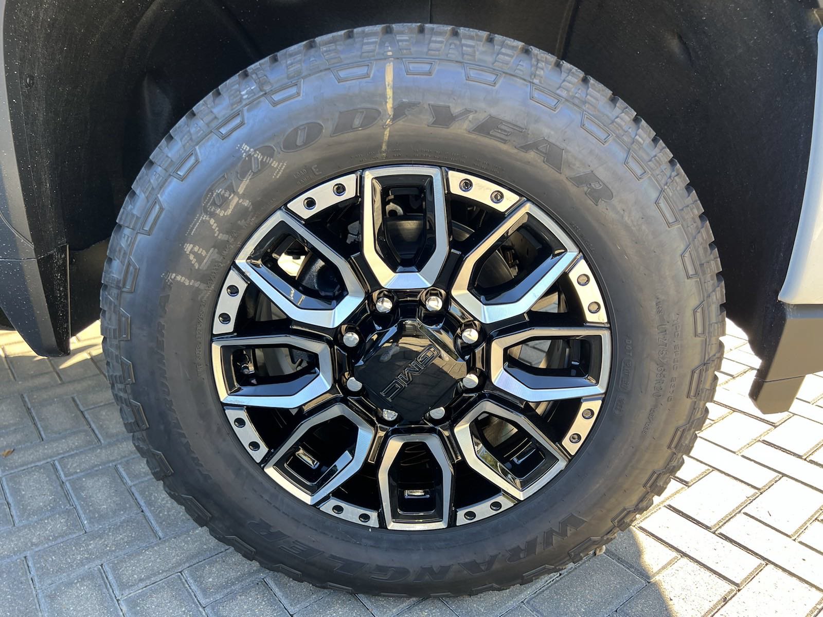 New 2023 GMC Sierra 3500 Denali w/ Denali Ultimate Package AWD/4WD image 32