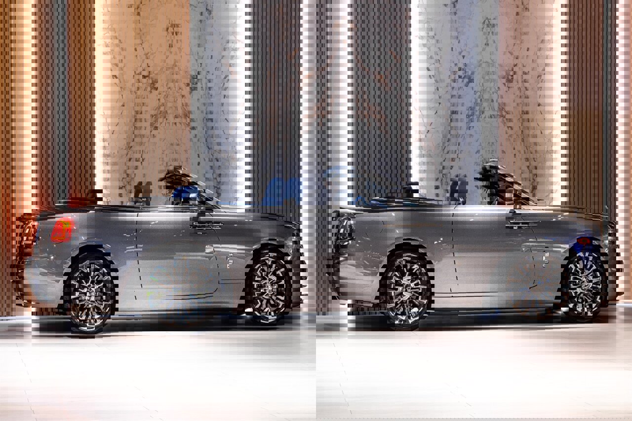 Used 2018 Rolls-Royce Dawn image 4