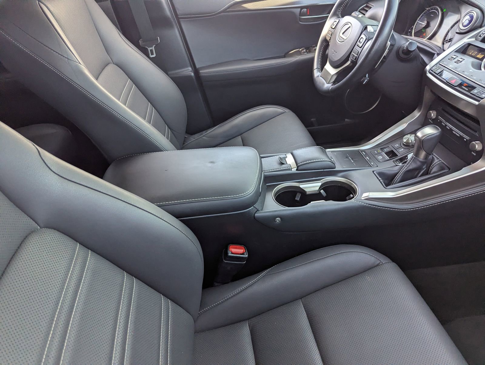 Used 2019 Lexus NX 300h AWD w/ Comfort Package image 11