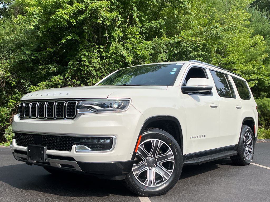 Used 2022 Jeep Wagoneer Series III AWD/4WD image 1