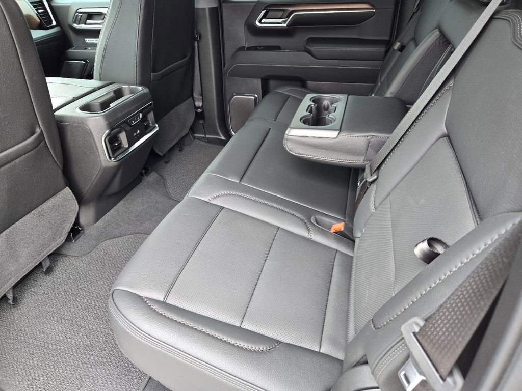 Used 2024 GMC Sierra 1500 Denali w/ Technology Package AWD/4WD image 34