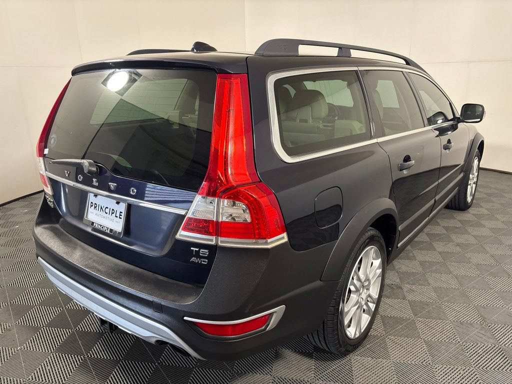 Used 2016 Volvo XC70 T5 Premier w/ Proximity Package AWD/4WD image 5
