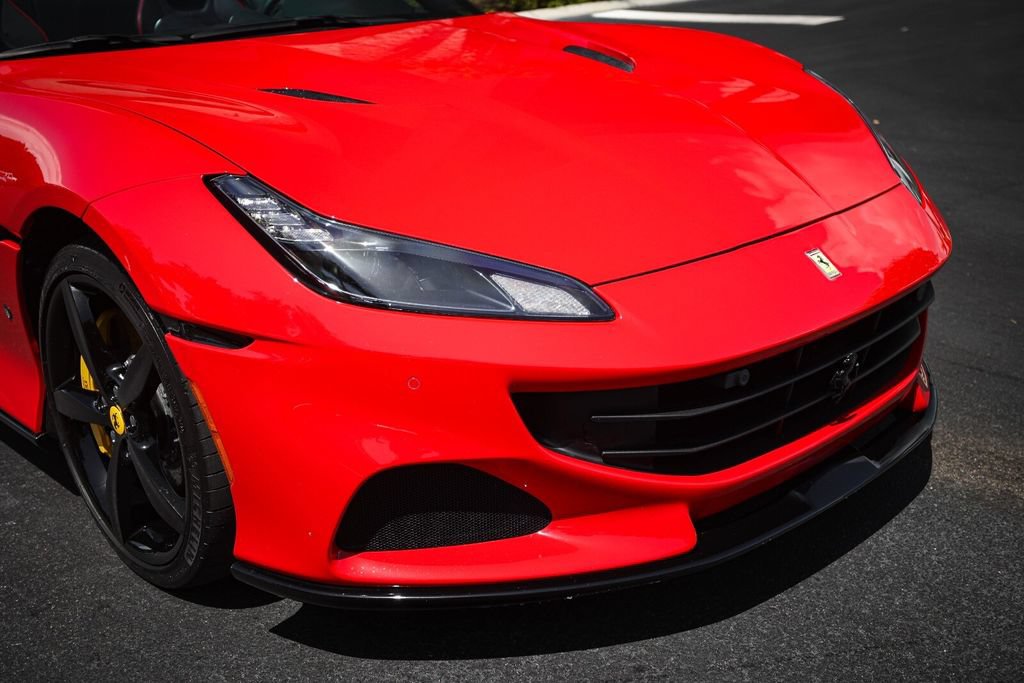 Used 2022 Ferrari Portofino M RWD image 12