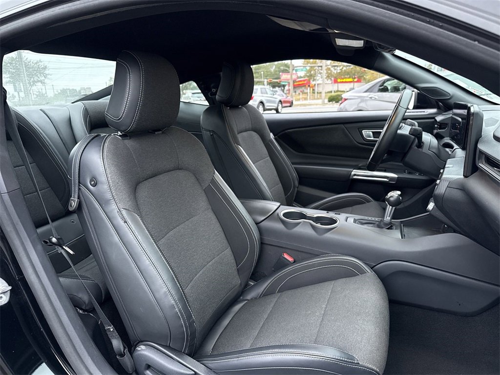 Used 2024 Ford Mustang Coupe image 25