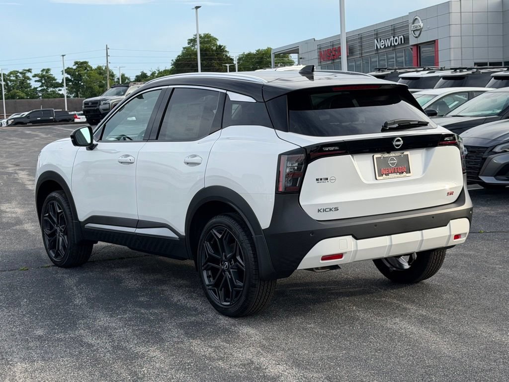 New 2026 Nissan Kicks SR w/ Interior Electronics Package FWD image 6