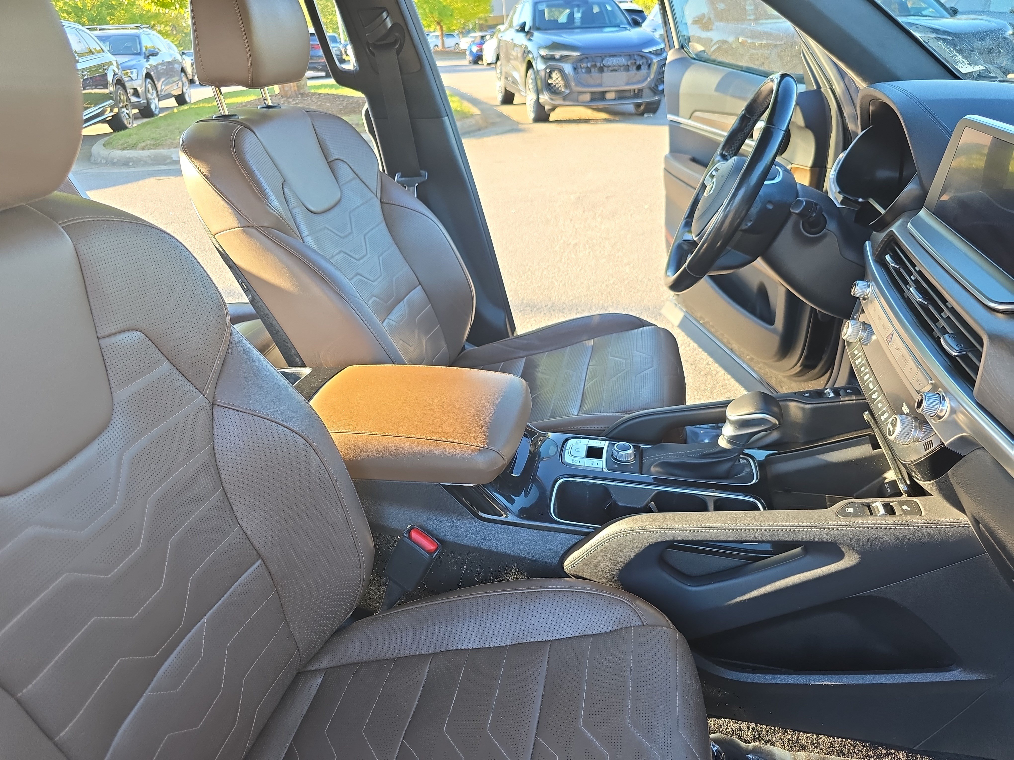Used 2020 Kia Telluride SX w/ SX Prestige Package AWD/4WD image 10