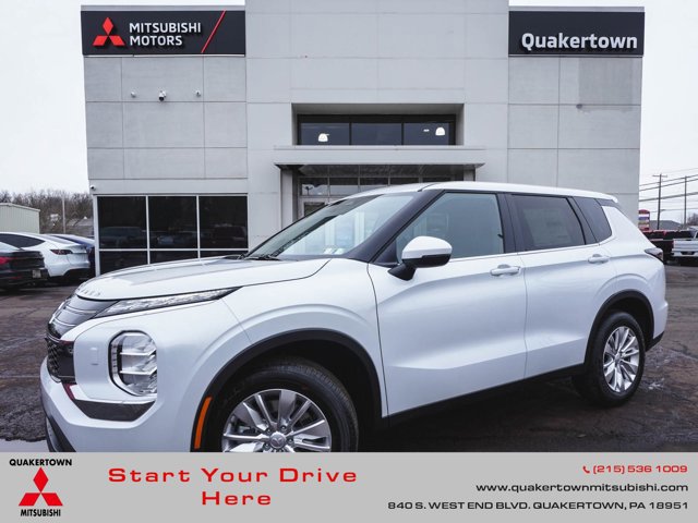 New 2026 Mitsubishi Outlander ES image 1