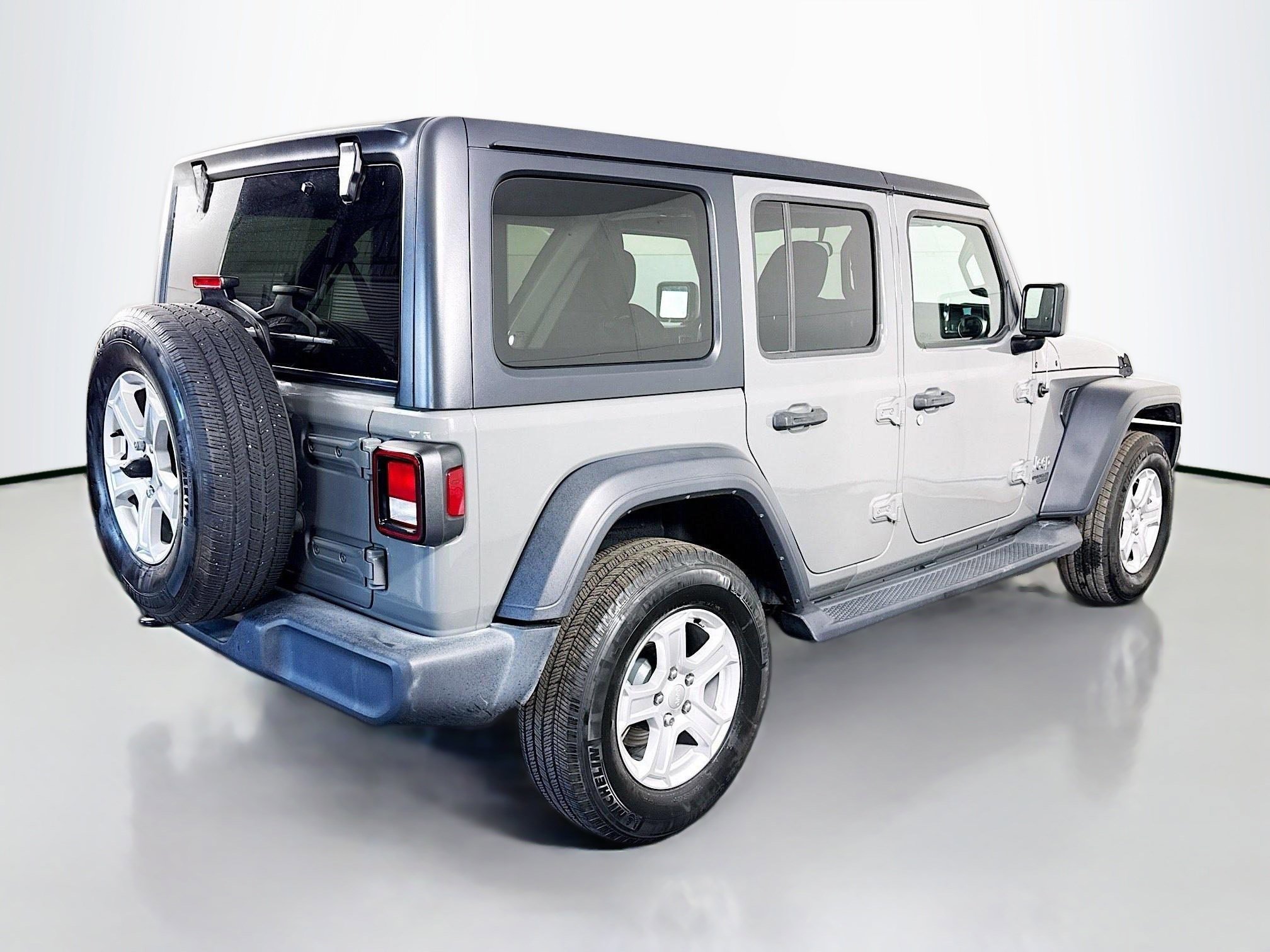 Used 2019 Jeep Wrangler Unlimited Sport S image 10