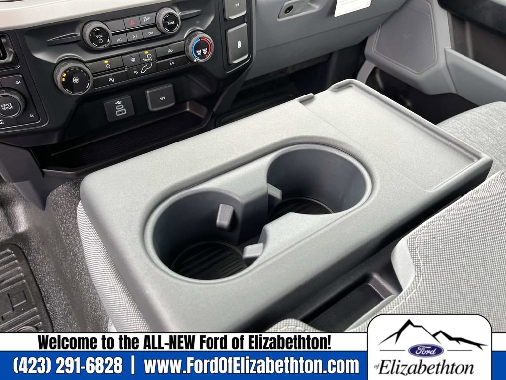 New 2026 Ford F250 4x4 Regular Cab Super Duty image 24