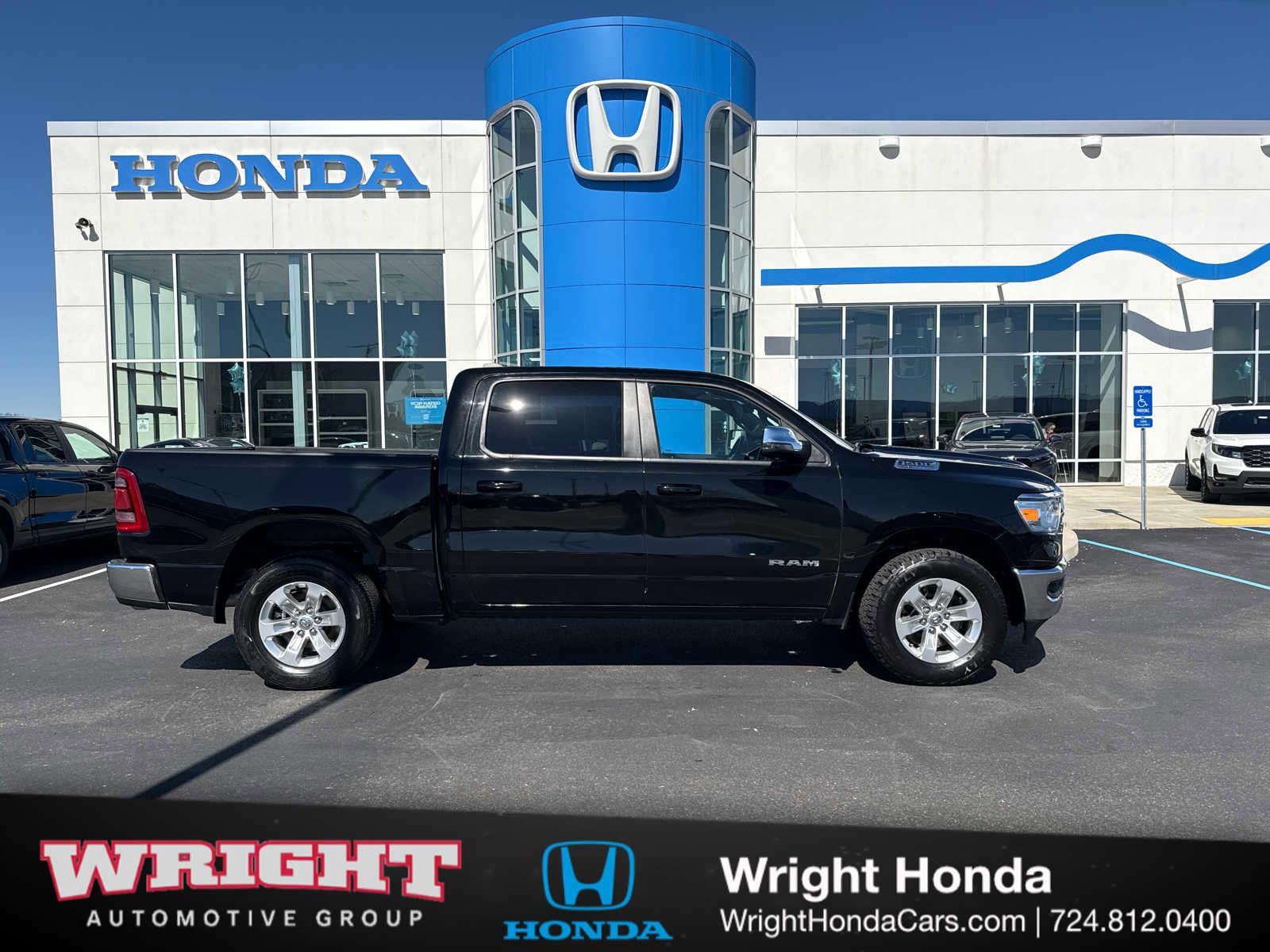 Used 2024 RAM 1500 Laramie image 1