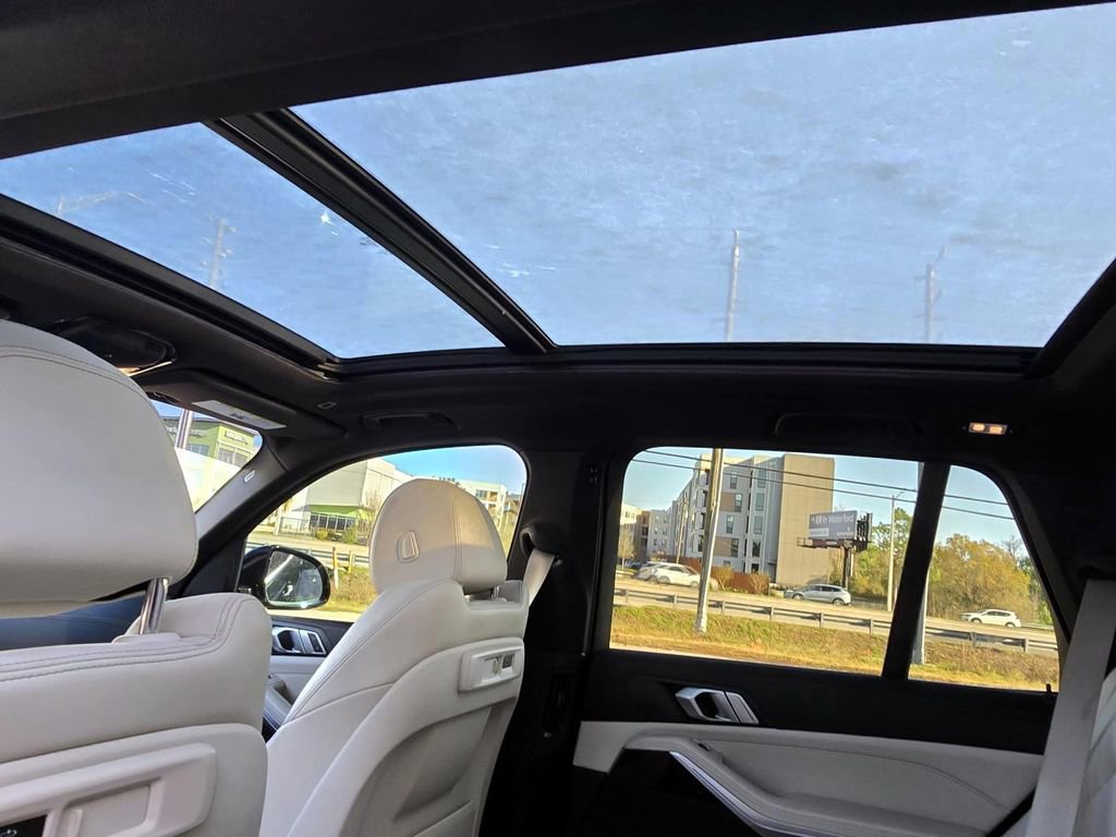 Used 2021 BMW X5 sDrive40i w/ Premium Package 3 image 23