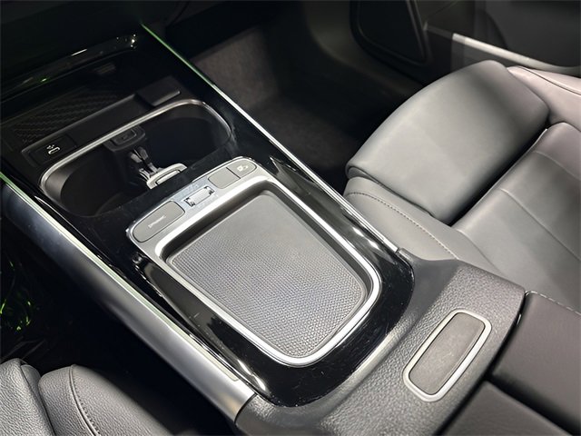 Used 2025 Mercedes-Benz GLA 250 4MATIC image 25