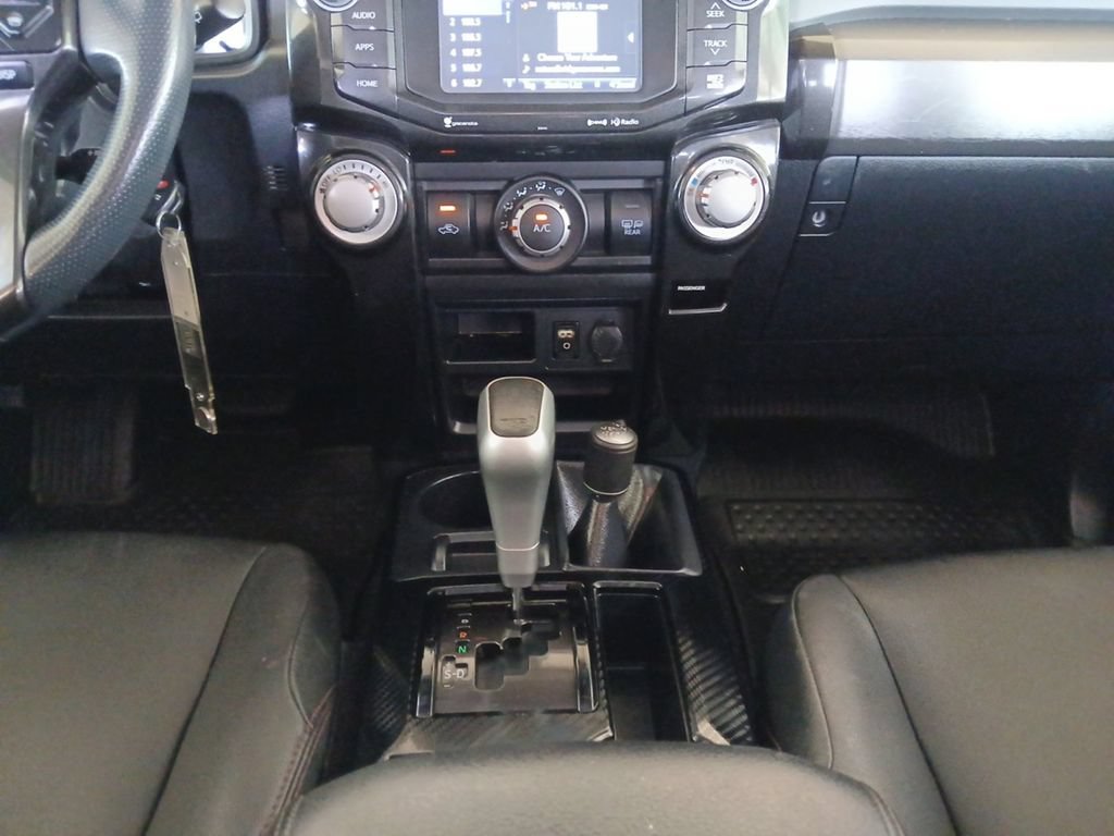 Used 2019 Toyota 4Runner TRD Off-Road Premium AWD/4WD image 11
