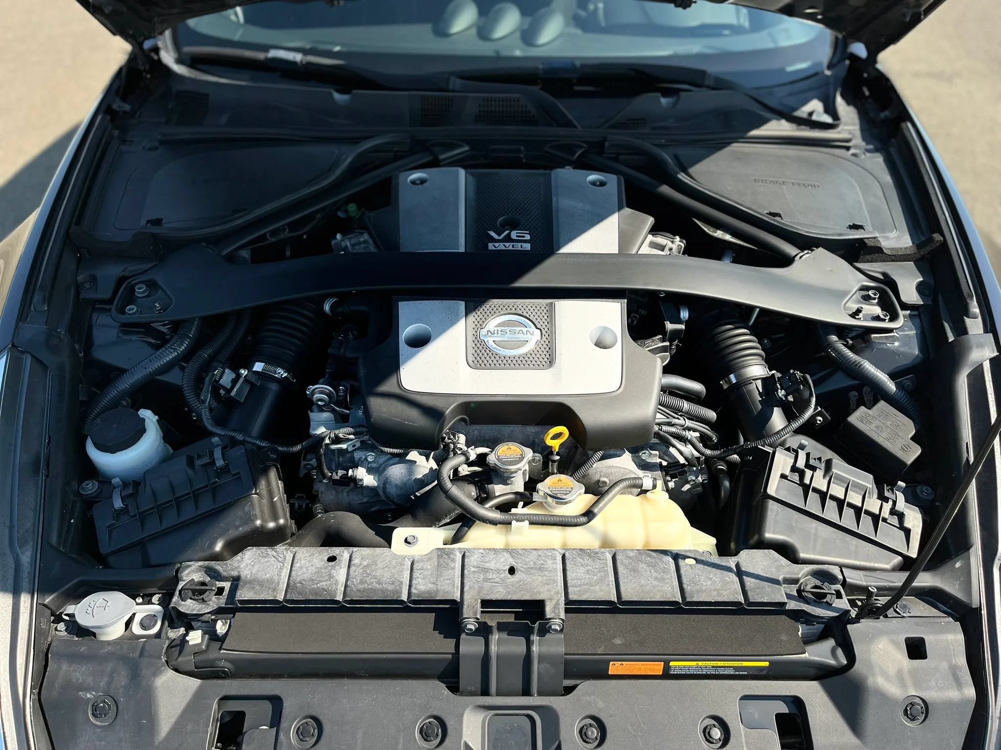 Used 2014 Nissan 370Z Coupe w/ Sport Package RWD image 17