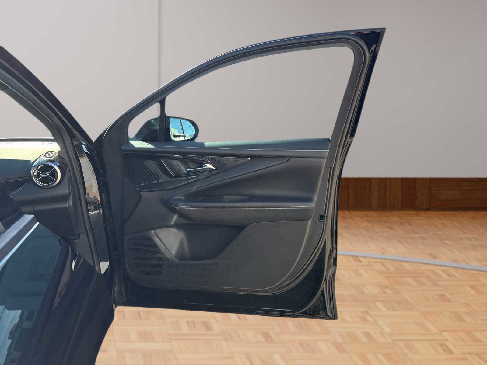 Used 2024 Chevrolet Blazer EV LT image 15