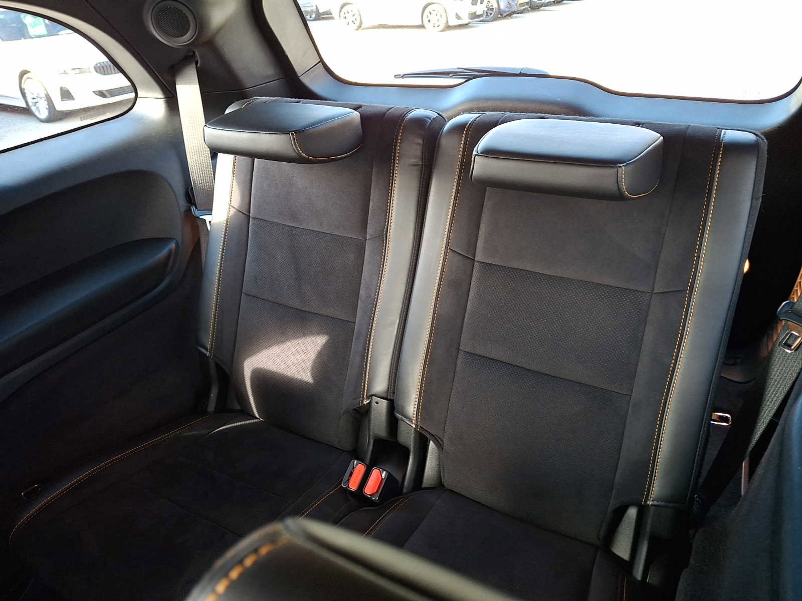 Used 2023 Dodge Durango R/T w/ Hemi Orange Plus Package image 11