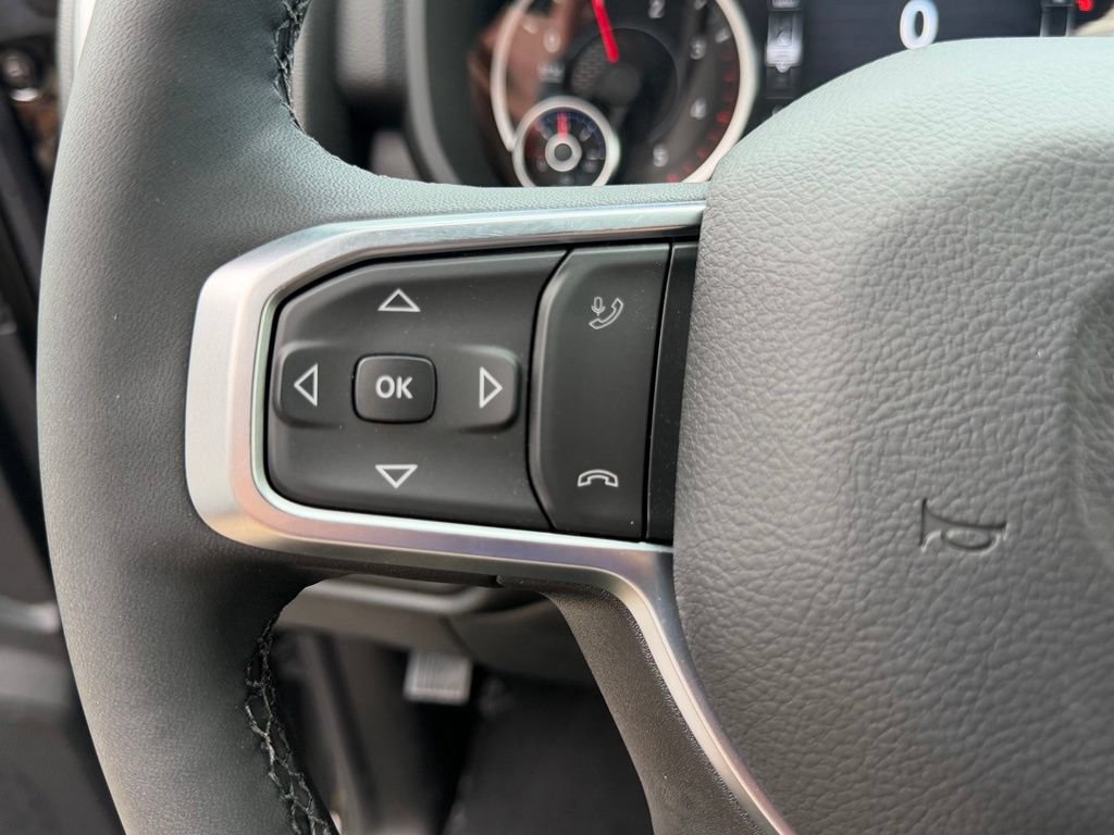 New 2026 RAM 3500 Big Horn AWD/4WD image 18