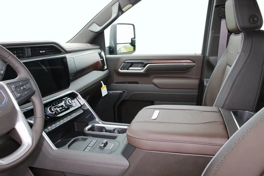 New 2026 GMC Sierra 3500 Denali image 12