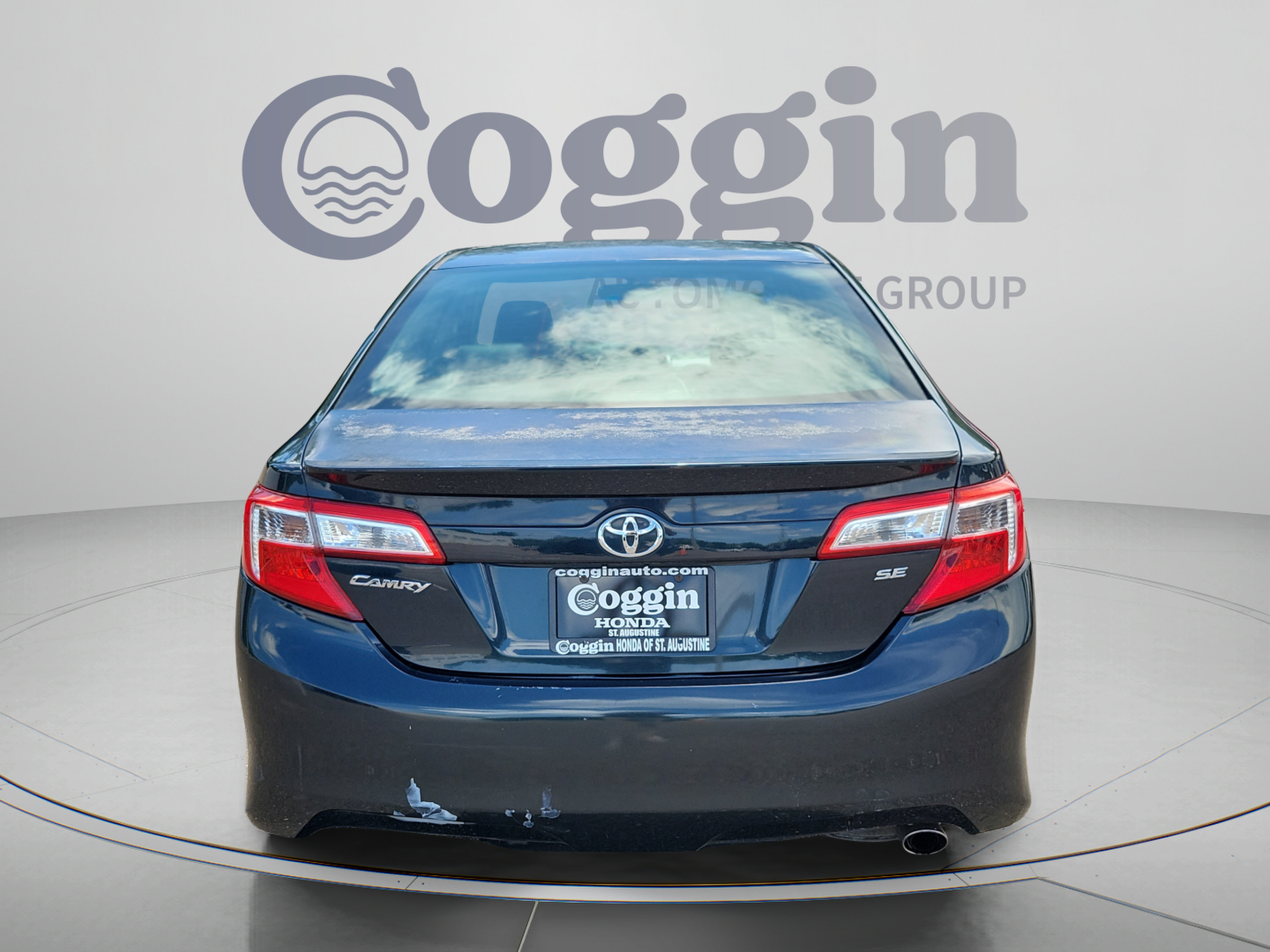 Used 2014 Toyota Camry SE FWD image 4