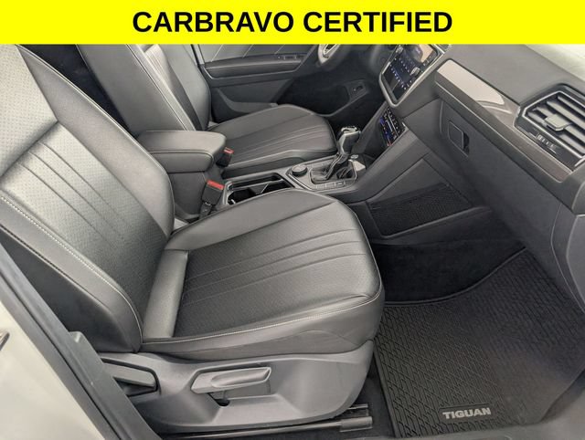 Used 2022 Volkswagen Tiguan SE AWD/4WD image 33
