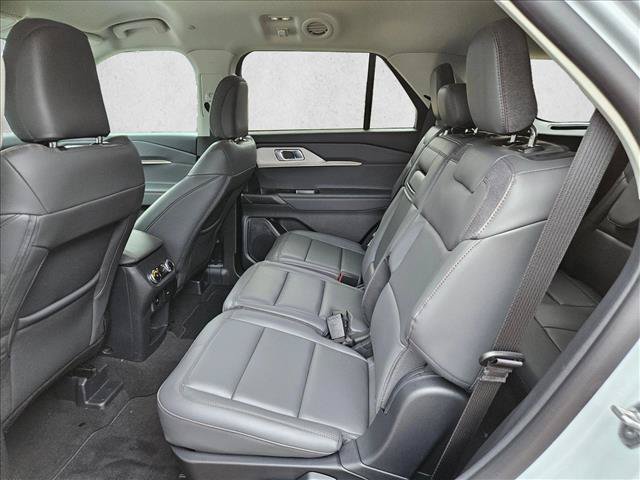 New 2026 Ford Explorer Active w/ Active Comfort Package RWD image 12