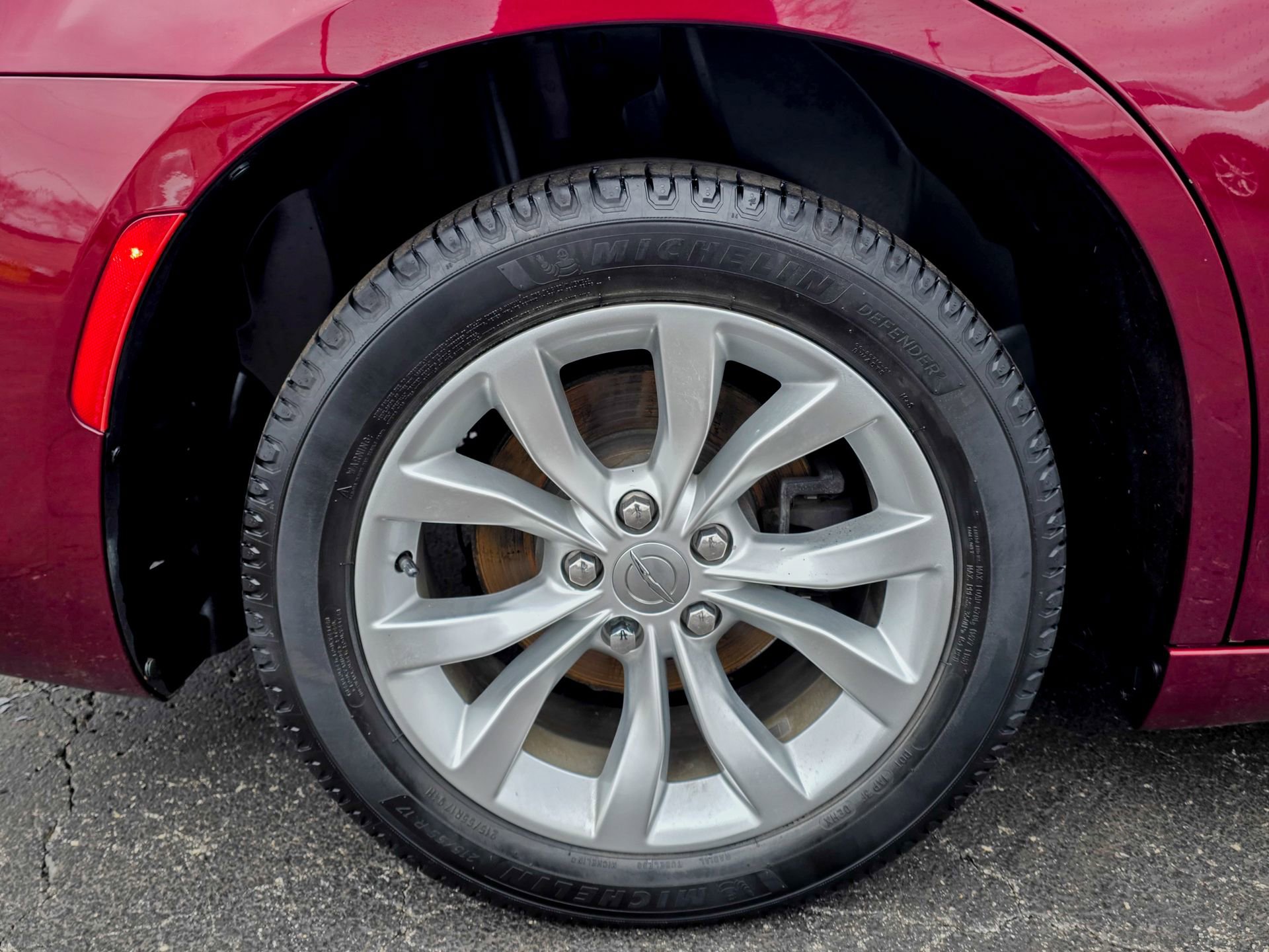 Used 2018 Chrysler 300 Touring image 27