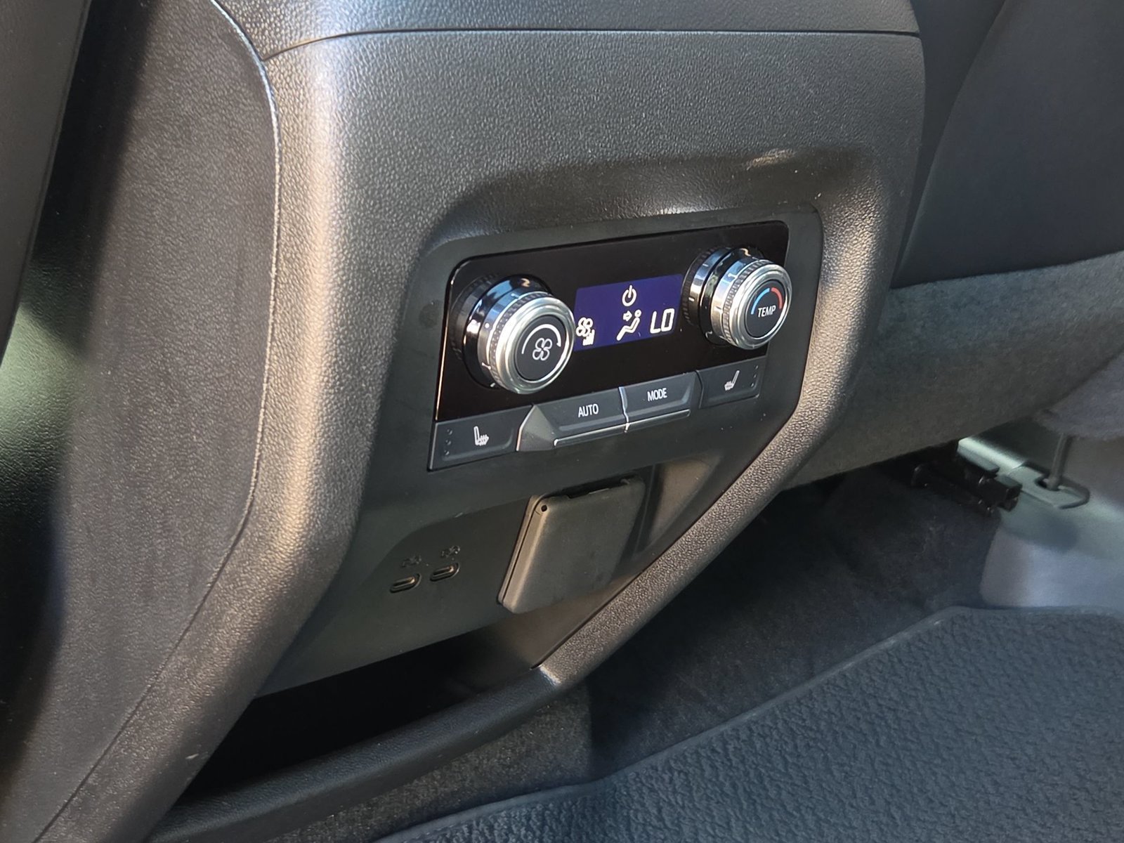 Used 2025 GMC Acadia Denali w/ Super Cruise Package FWD image 21