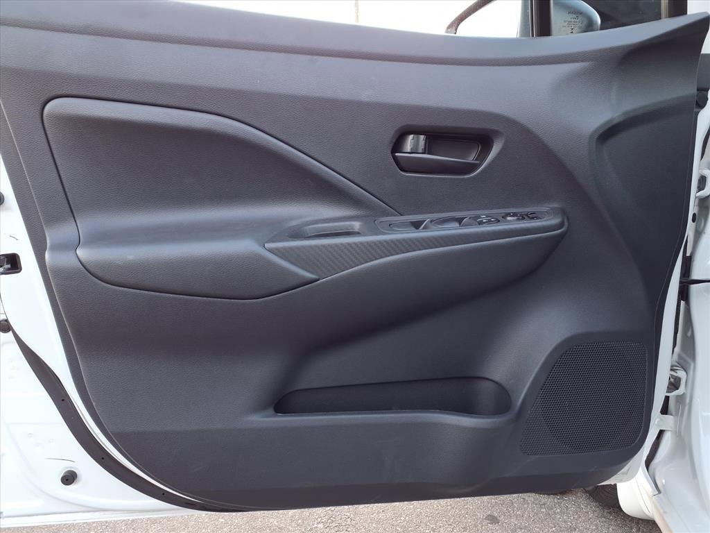 Used 2024 Nissan Versa S w/ Trunk Package image 22