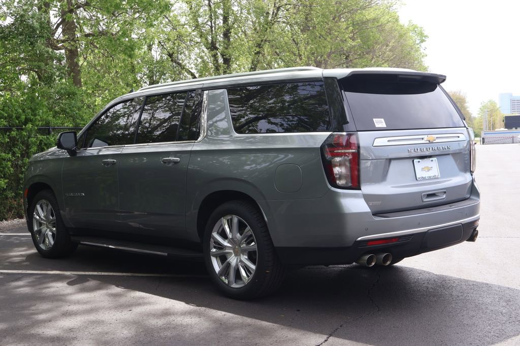 Used 2024 Chevrolet Suburban High Country w/ Max Trailering Package AWD/4WD image 5