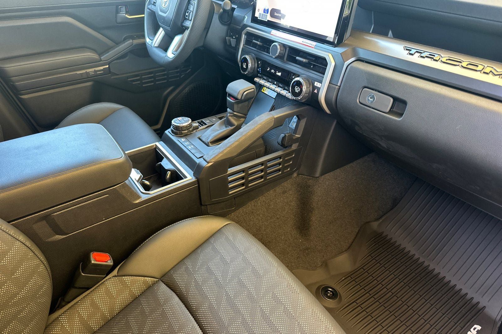 New 2026 Toyota Tacoma TRD Off-Road AWD/4WD image 18