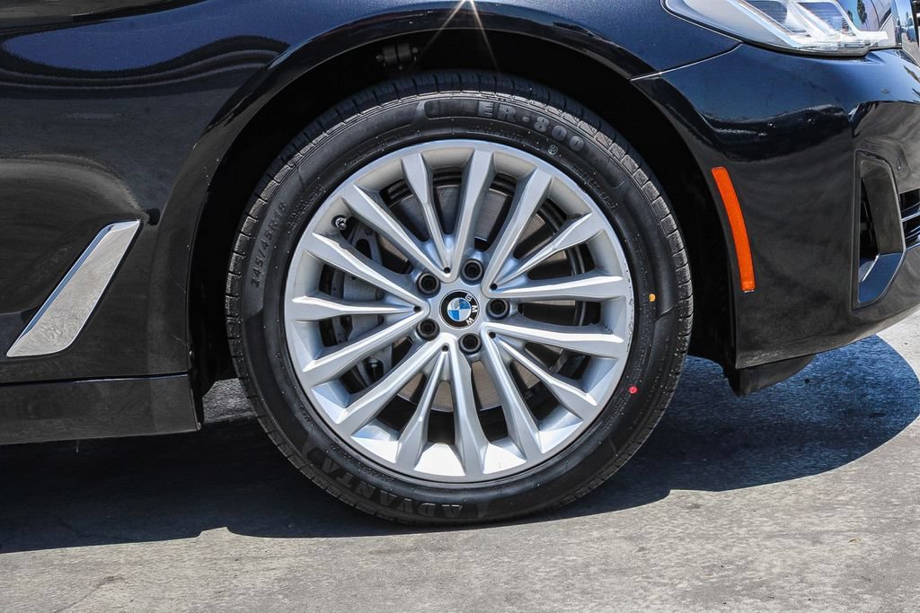 Used 2021 BMW 540i w/ Premium Package RWD image 11