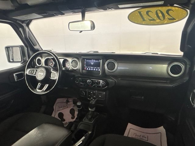 Used 2021 Jeep Wrangler Unlimited Sahara w/ LED Lighting Group AWD/4WD image 27