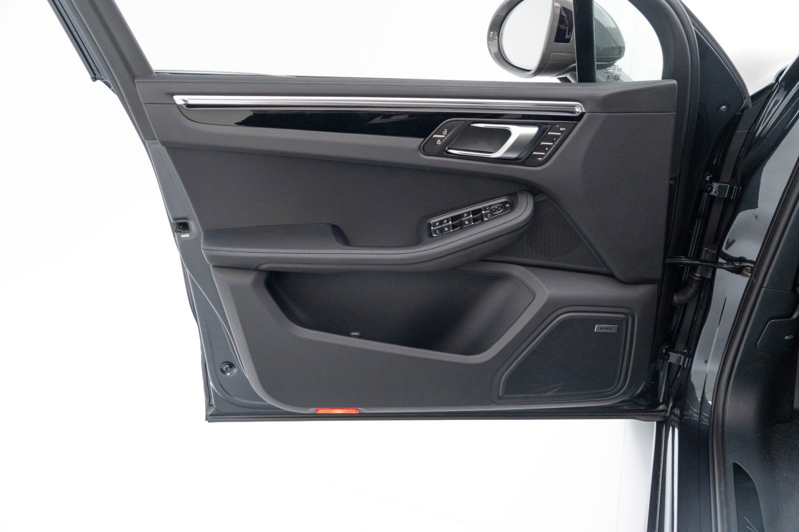 New 2025 Porsche Macan Turbo image 21