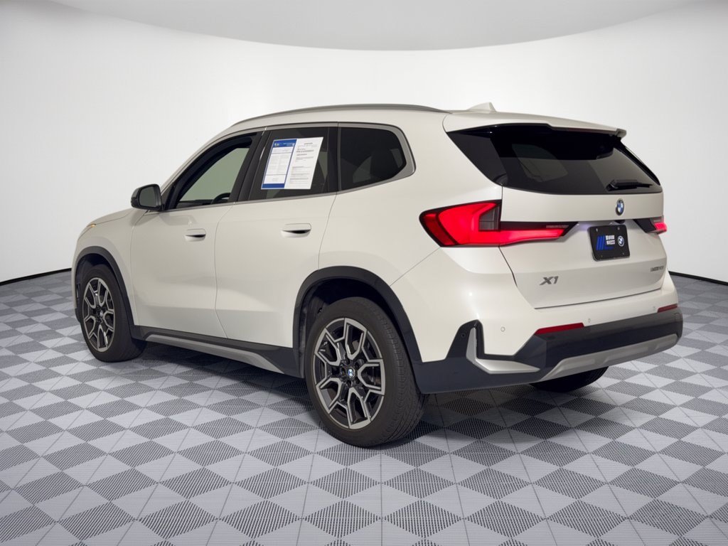 Certified 2024 BMW X1 xDrive28i w/ Technology Package AWD/4WD image 3