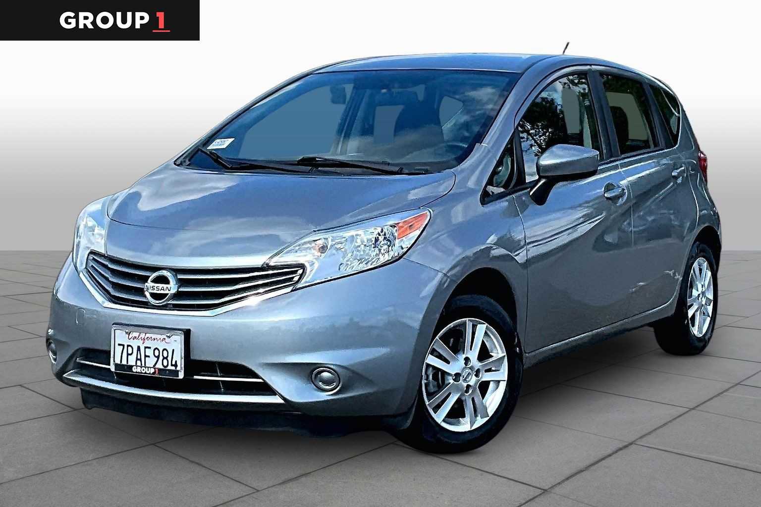 Used 2015 Nissan Versa Note SV w/ Sport Value Package FWD image 1