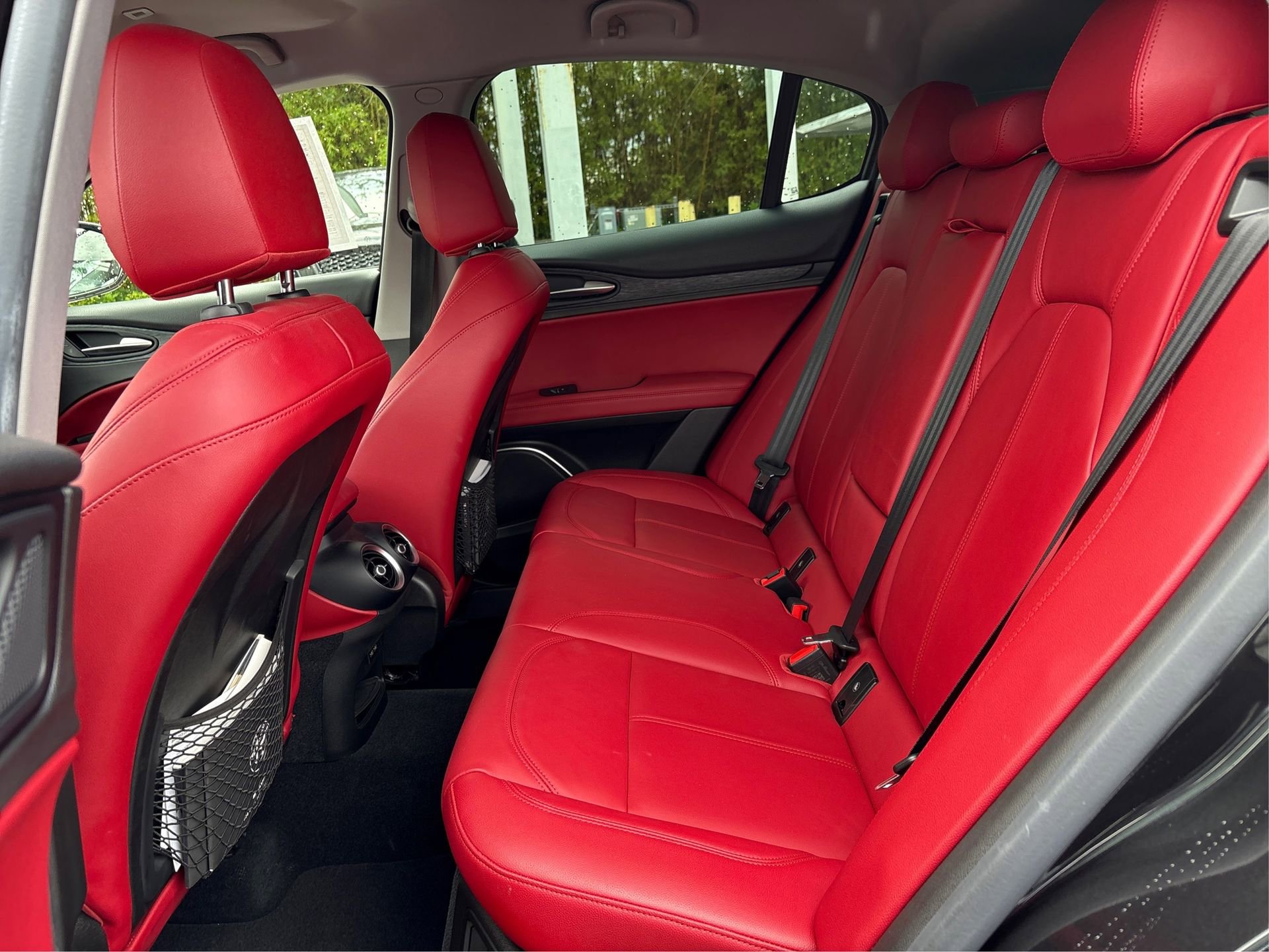 Used 2020 Alfa Romeo Stelvio RWD image 10