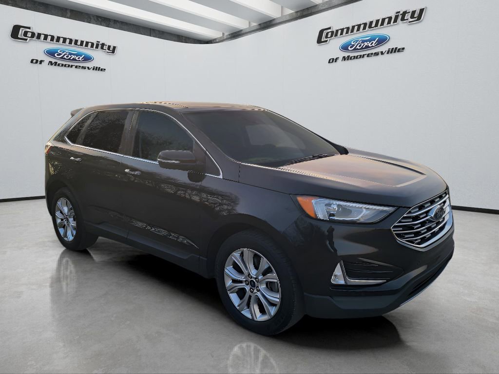 Used 2020 Ford Edge Titanium image 3
