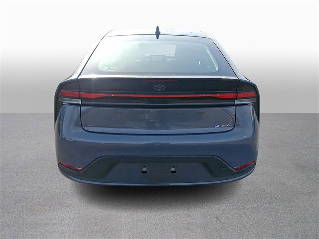 Used 2025 Toyota Prius LE image 5