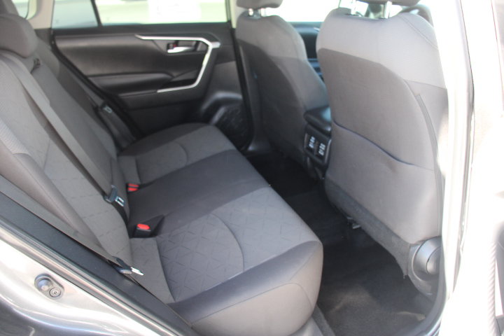 Certified 2022 Toyota RAV4 XLE w/ Convenience Package FWD image 19