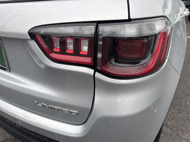 Certified 2025 Jeep Compass Limited w/ Sun & Sound Group image 29