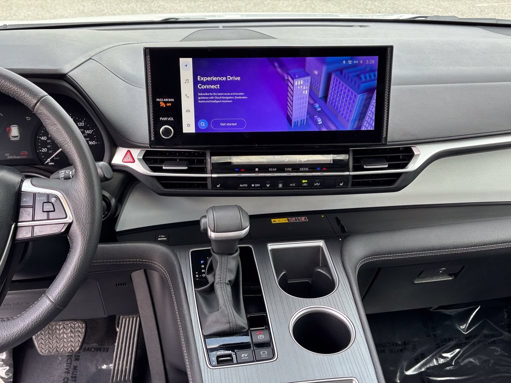 Certified 2026 Toyota Sienna XLE FWD image 26