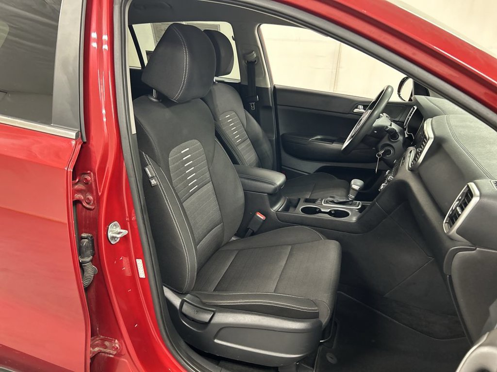 Used 2020 Kia Sportage LX w/ LX Popular Package AWD/4WD image 22