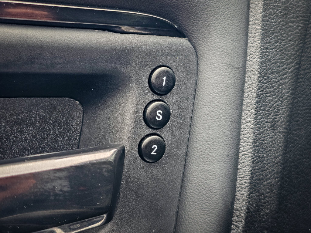 Used 2024 RAM 3500 Limited AWD/4WD image 12
