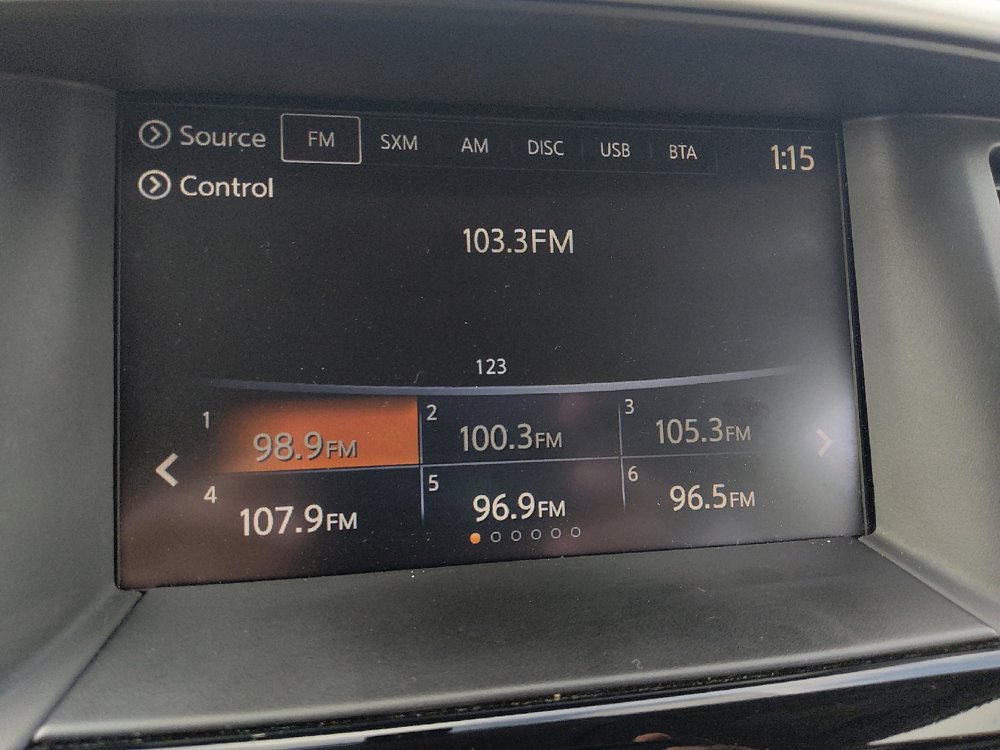 Used 2020 Nissan Pathfinder S image 25