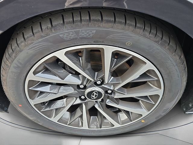 Used 2023 Hyundai Sonata Limited image 9