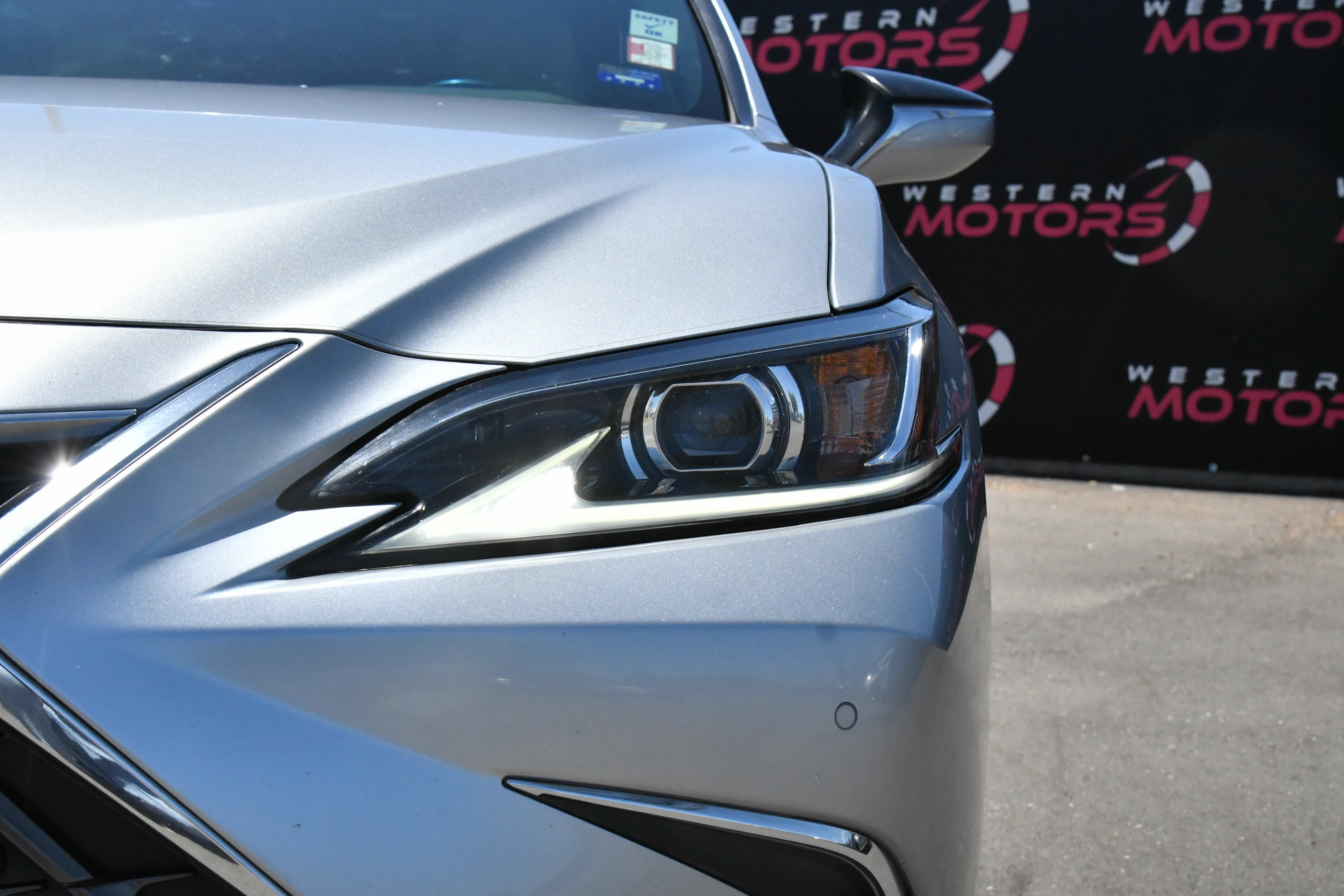 Used 2023 Lexus ES 300h w/ Premium Package FWD image 11