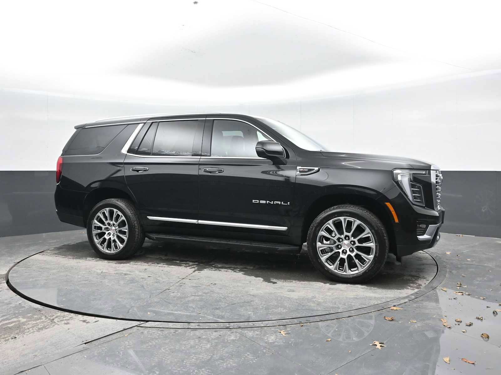 New 2026 GMC Yukon Denali image 7