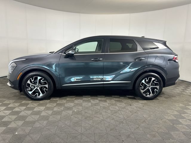 Used 2025 Kia Sportage EX FWD image 5