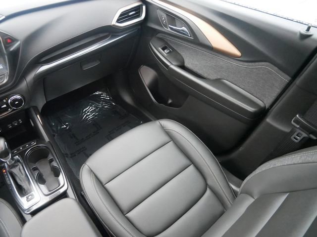 Used 2023 Chevrolet TrailBlazer ACTIV w/ Sun and Liftgate Package image 11