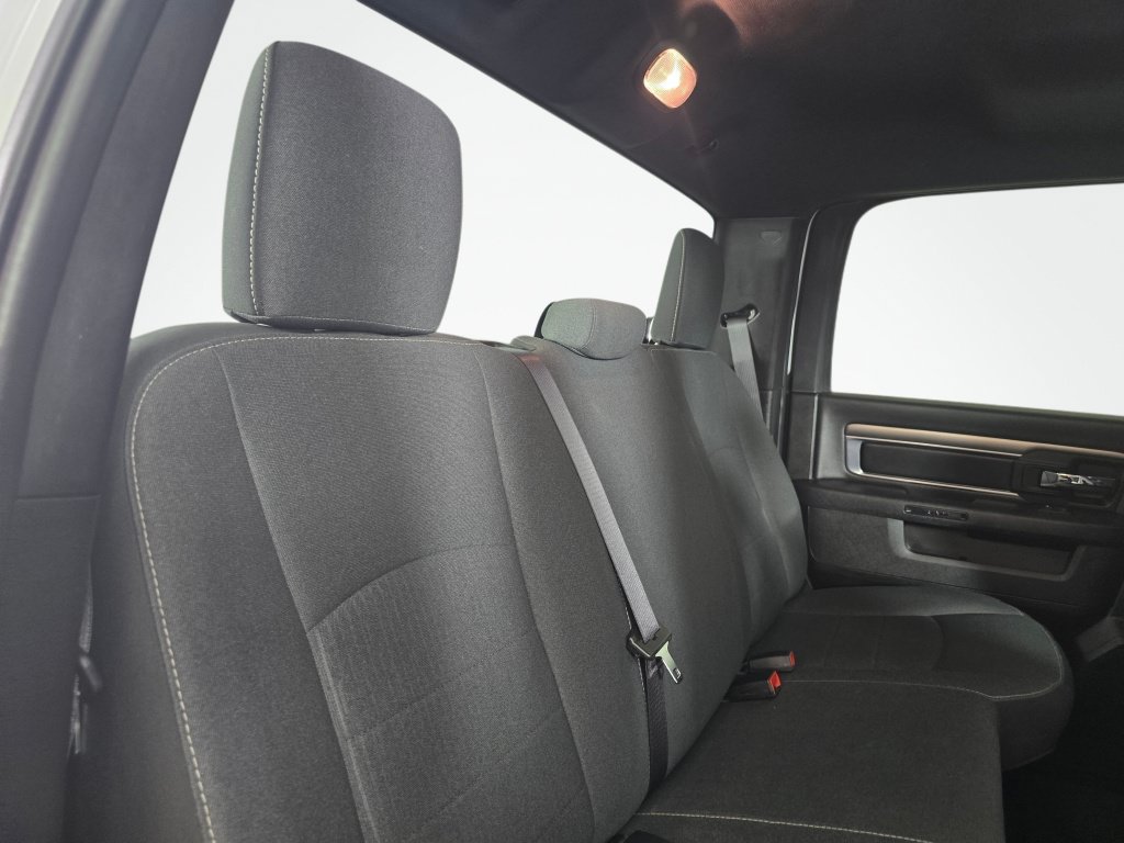 Used 2024 RAM 1500 Warlock AWD/4WD image 37
